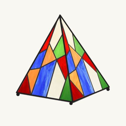 stained-glass-pyramid-lamp-2